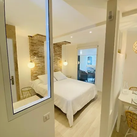 Апартаменты Feel@home Nemausus « Le 11 » Ним