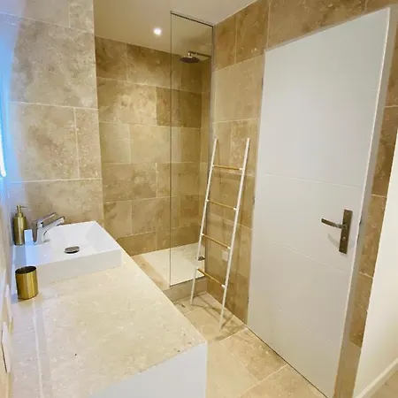 Feel@home Nemausus « Le 11 » Апартаменты