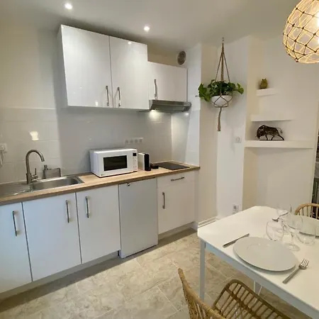 Feel@home Nemausus « Le 11 » Апартаменты Ним