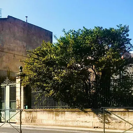 Daire Feel@home Nemausus « Le 11 »